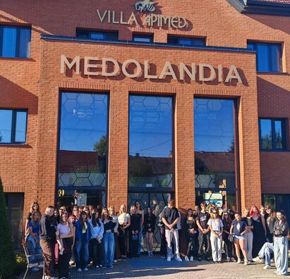 Medolandia – svet medu, medoviny a vône ruží